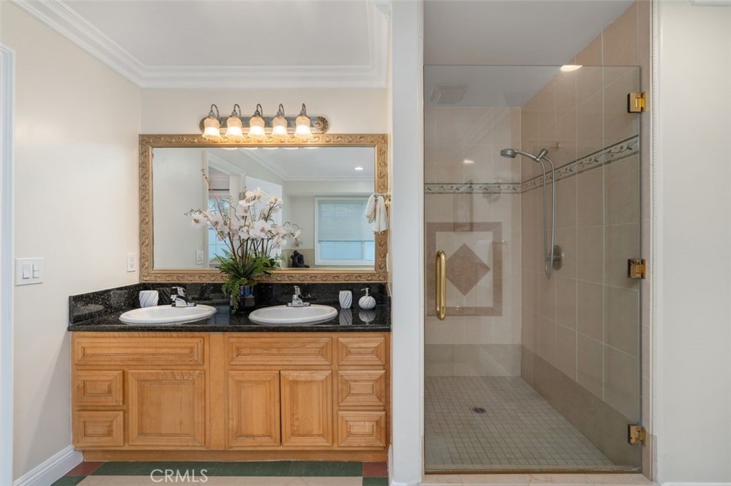 2517 El Capitan Avenue