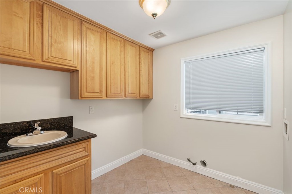 2517 El Capitan Avenue