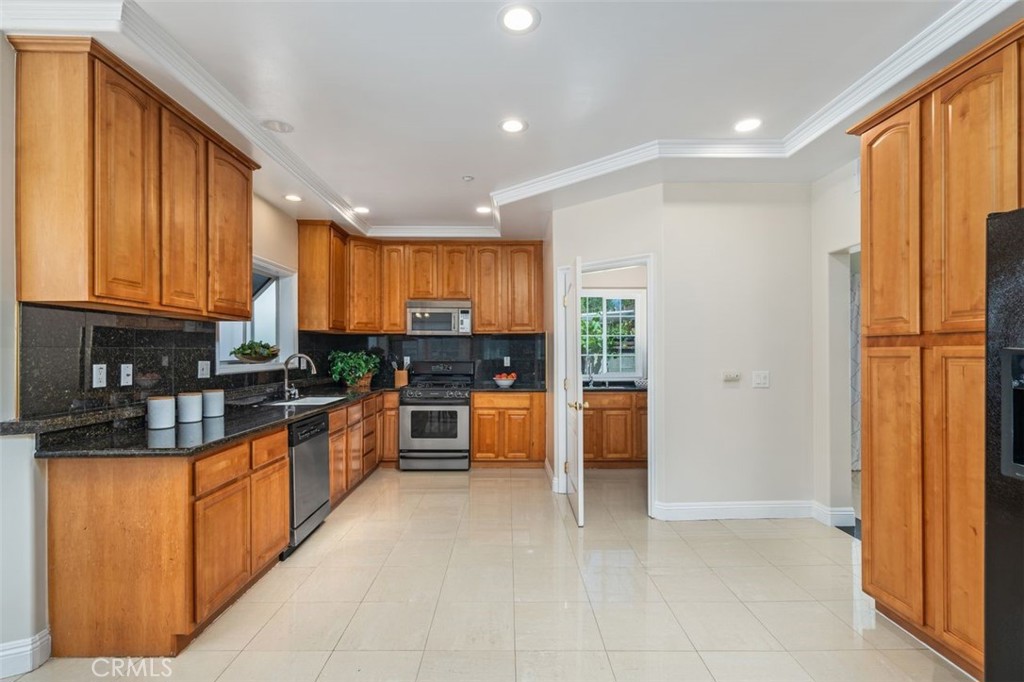 2517 El Capitan Avenue