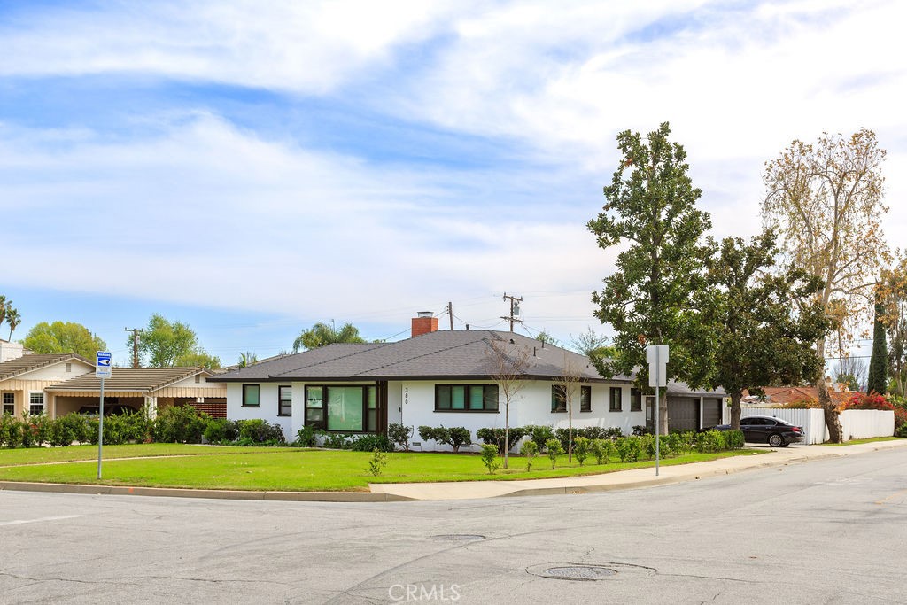 380 W Palm Drive