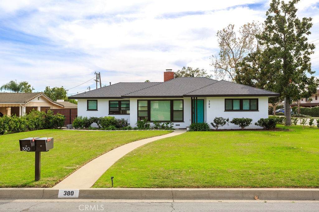 380 W Palm Drive