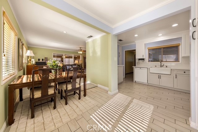 10159 Lynrose Street