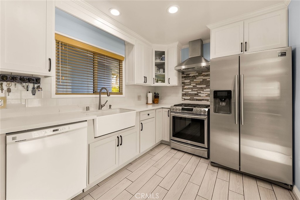 10159 Lynrose Street