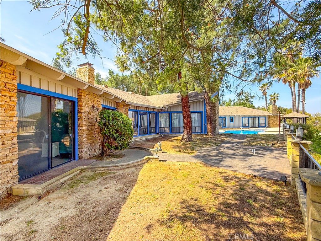 1605 Walter Ct