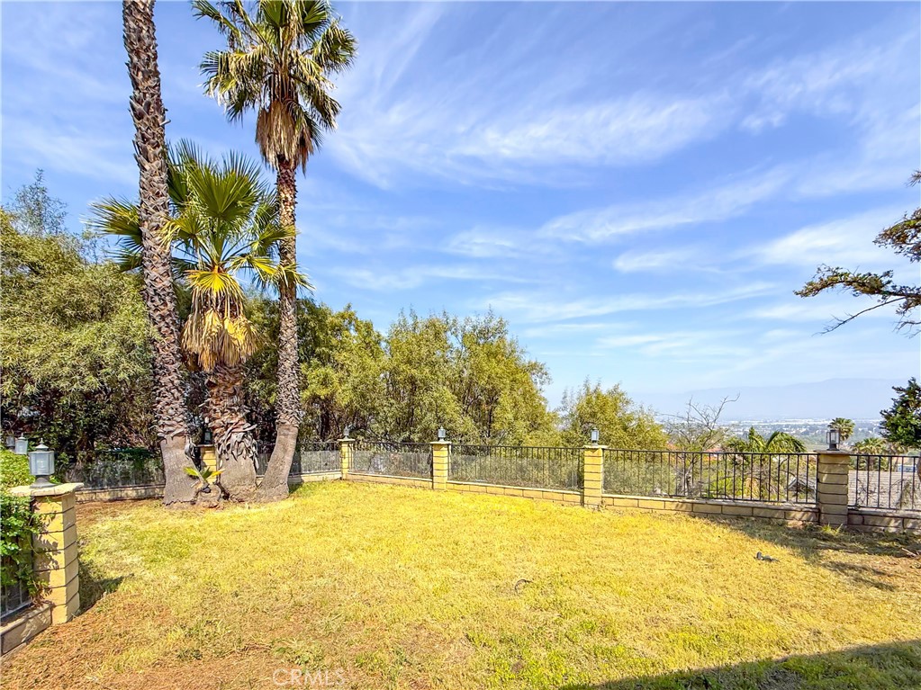 1605 Walter Ct