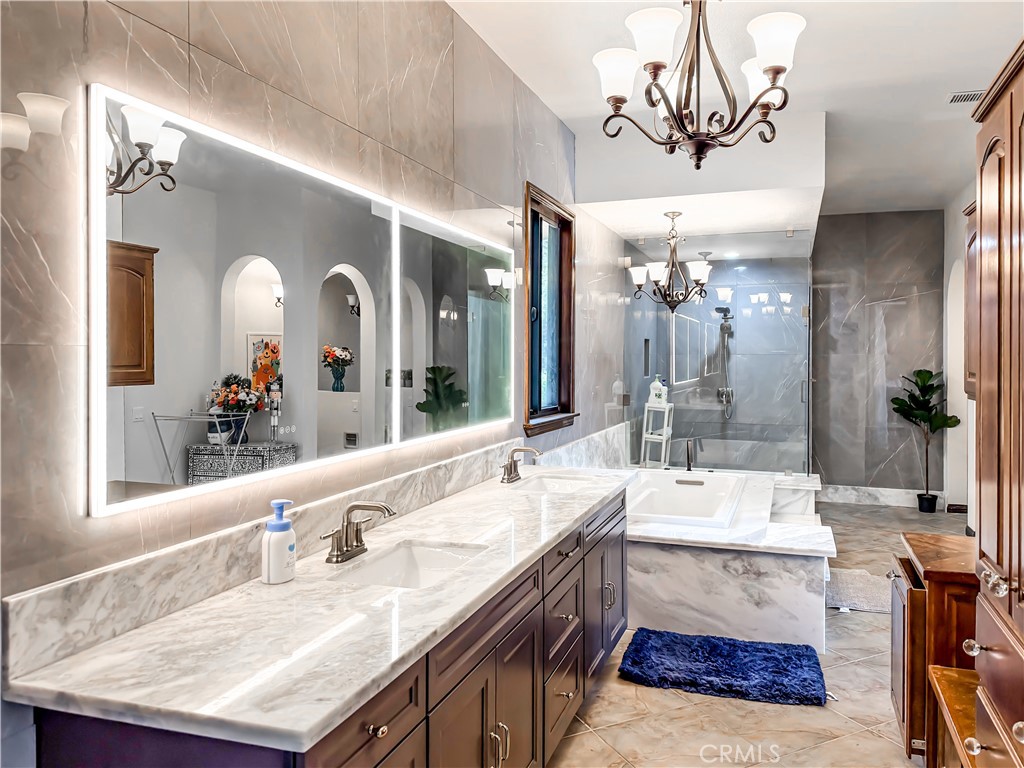 1605 Walter Ct