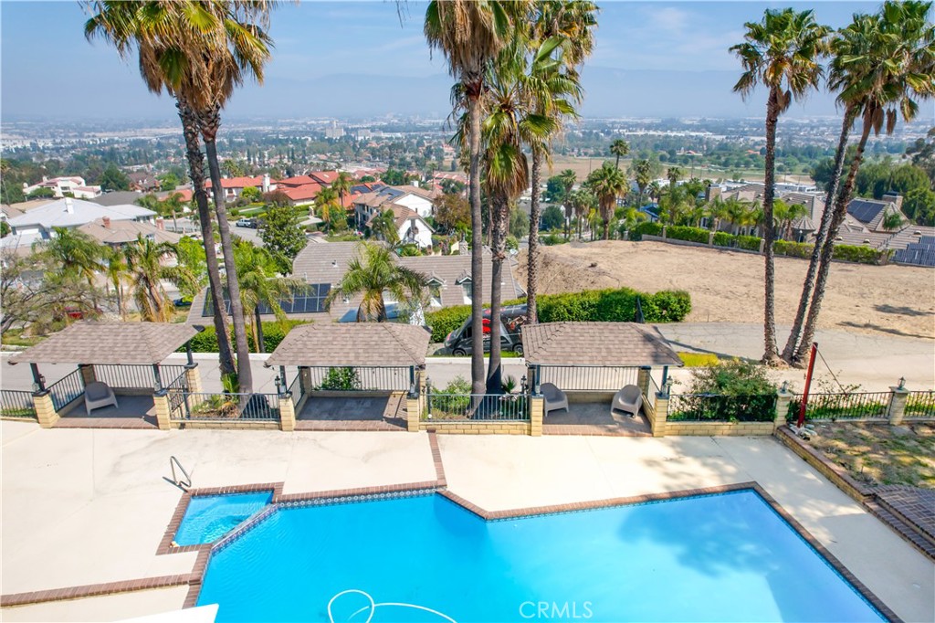 1605 Walter Ct