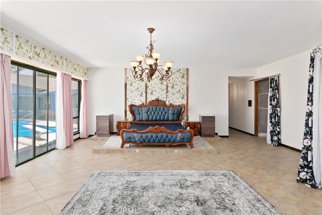 1605 Walter Ct