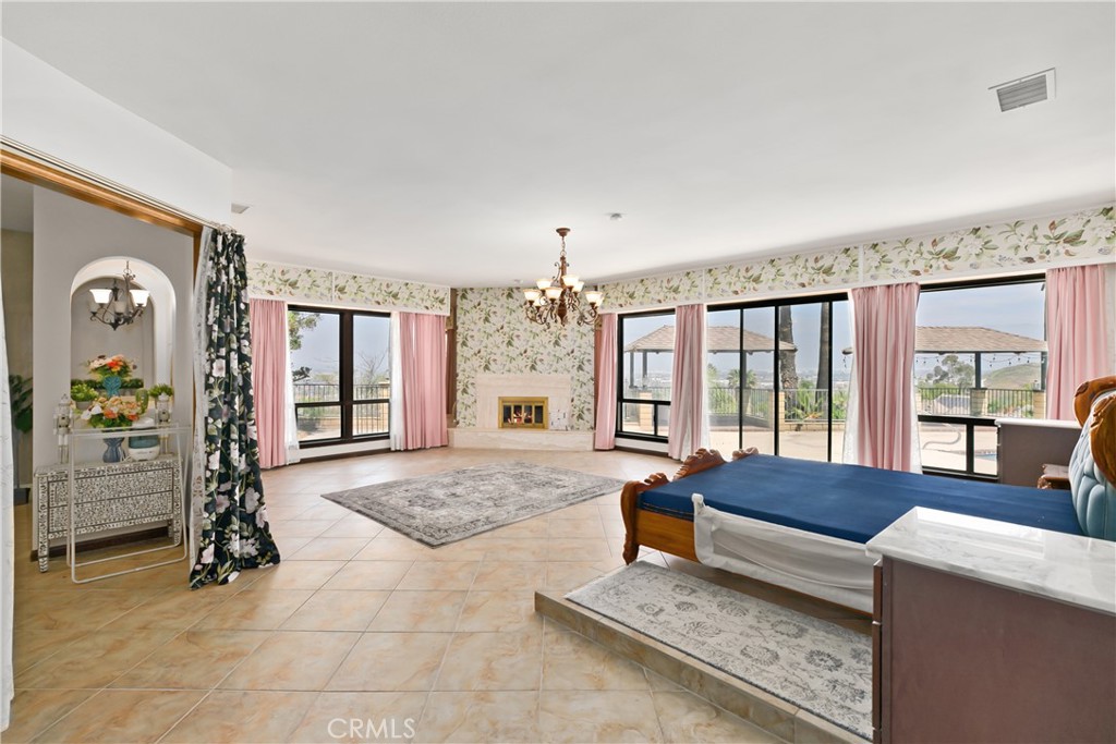 1605 Walter Ct
