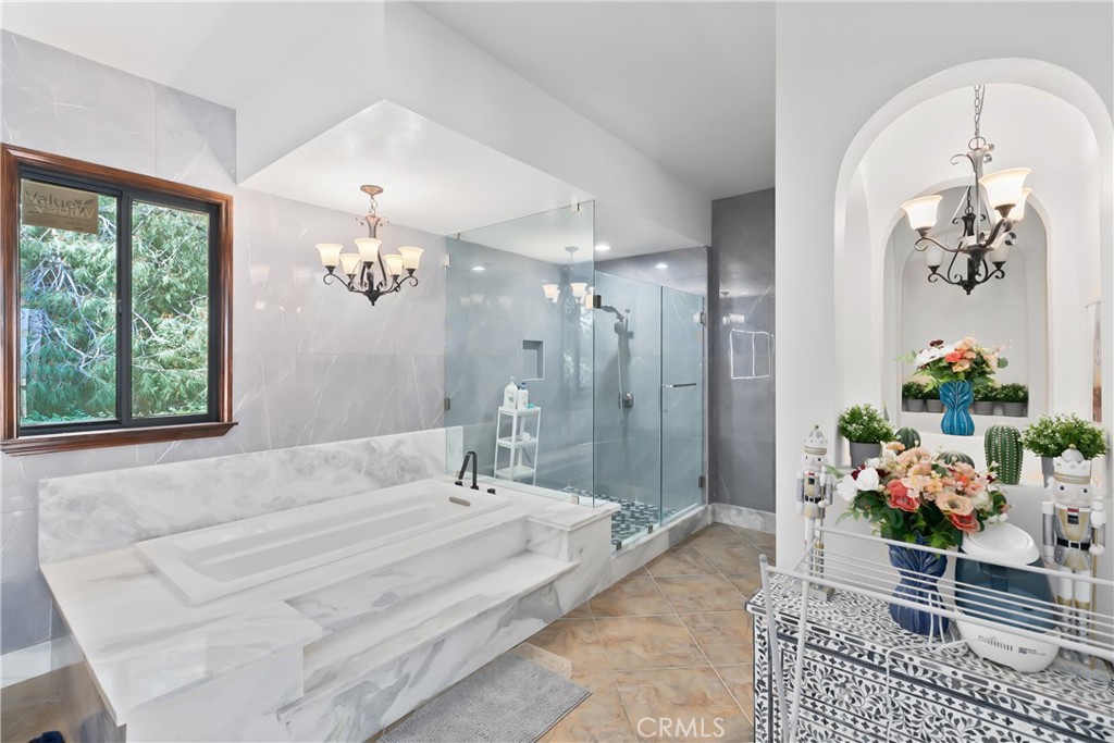 1605 Walter Ct