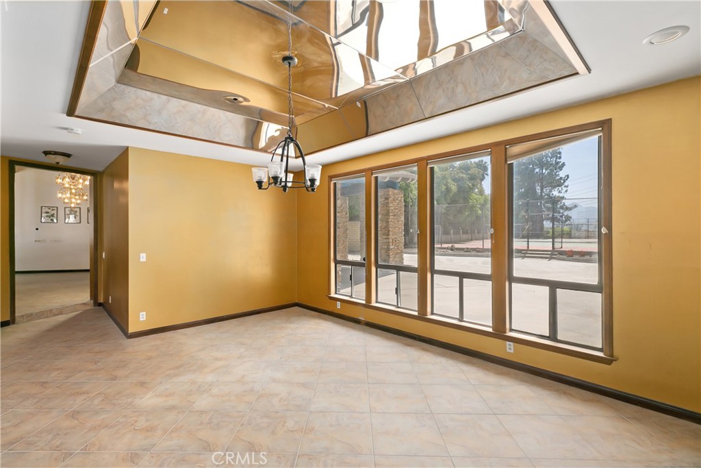 1605 Walter Ct