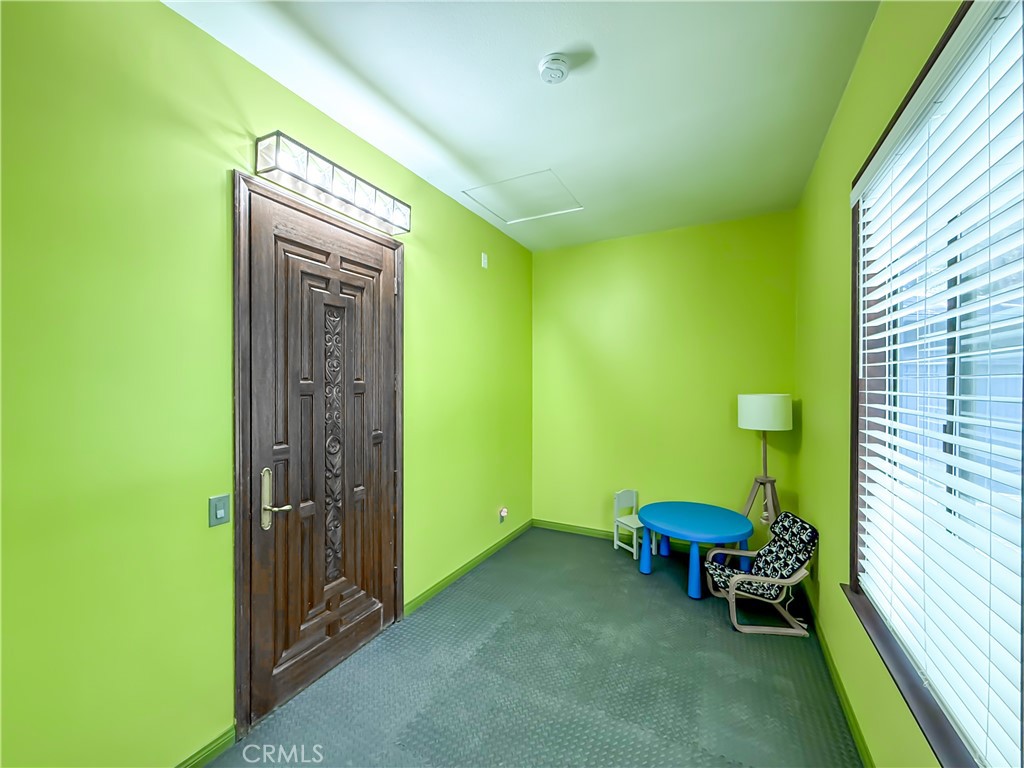 1605 Walter Ct