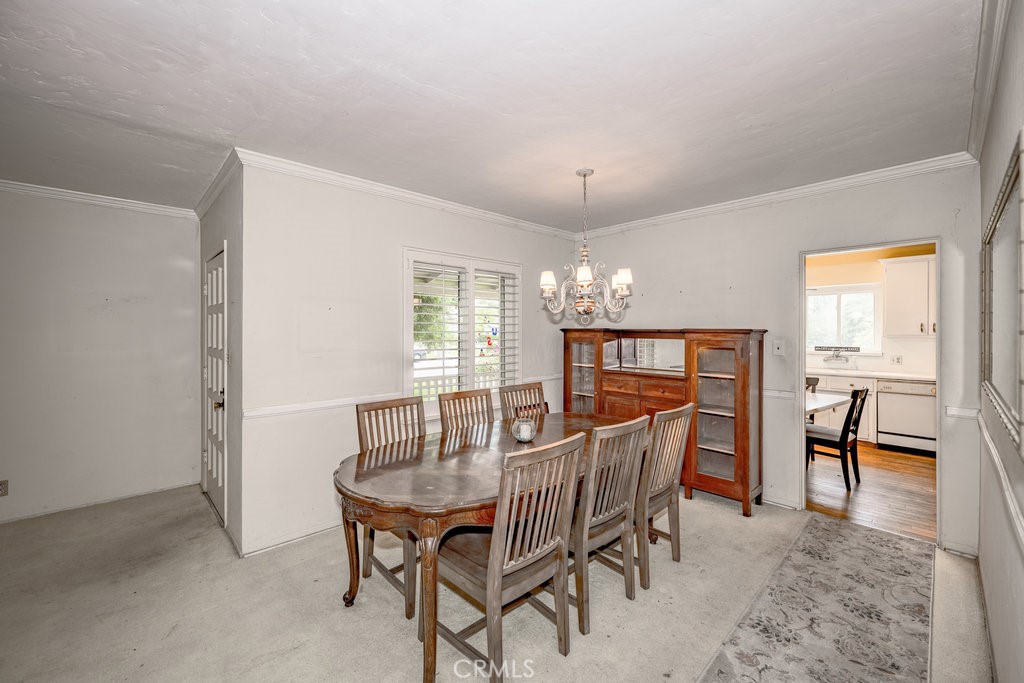 2437 Florence Avenue