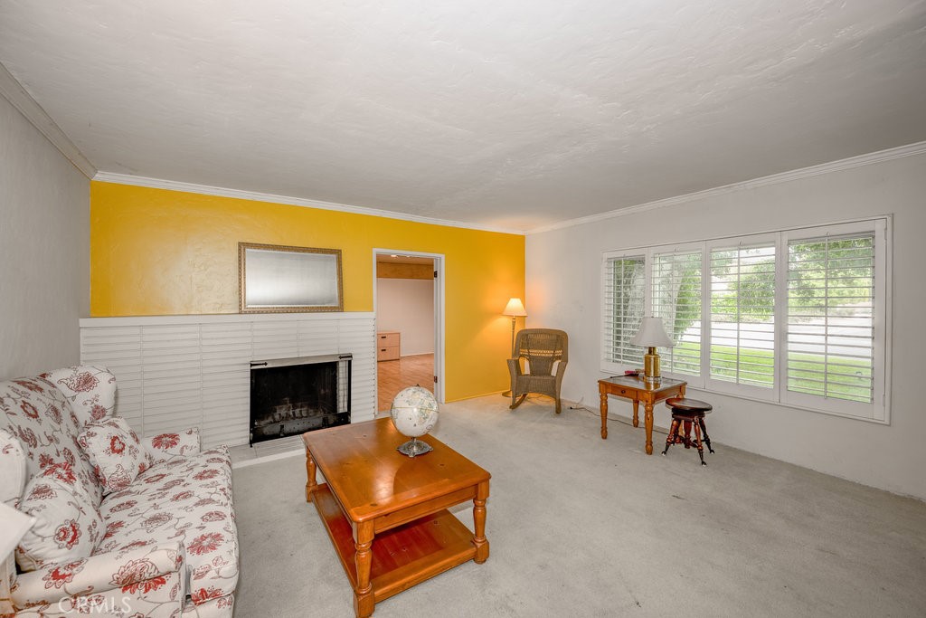 2437 Florence Avenue