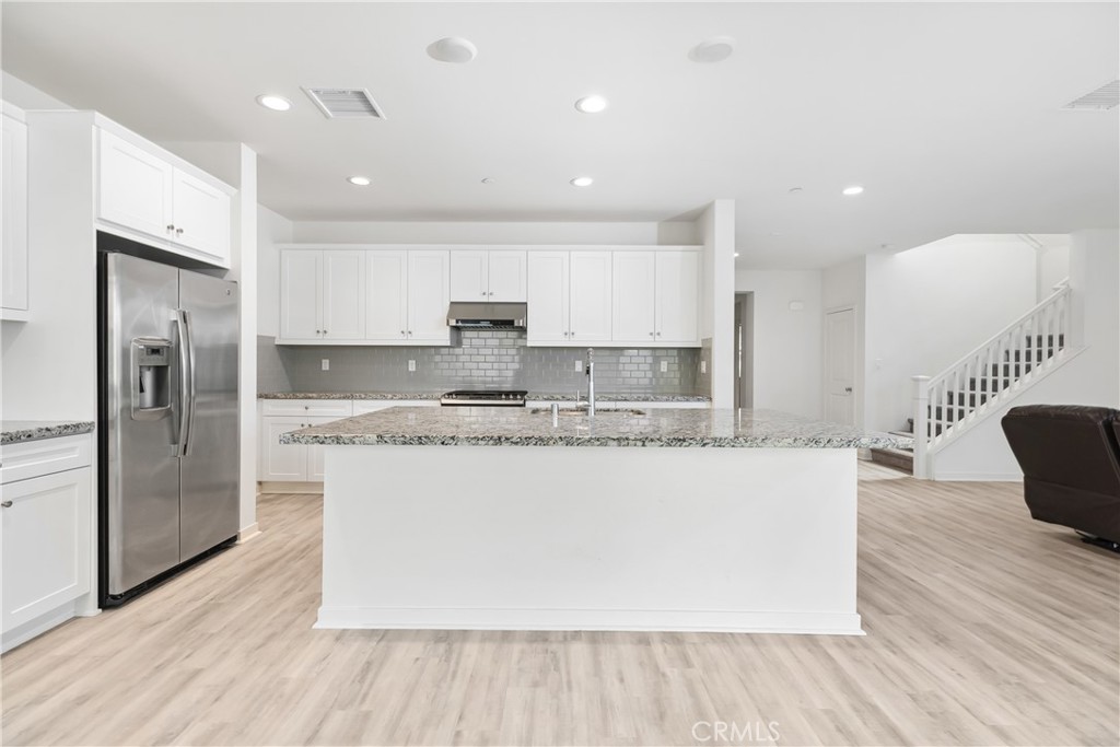 2941 E Travertine Street