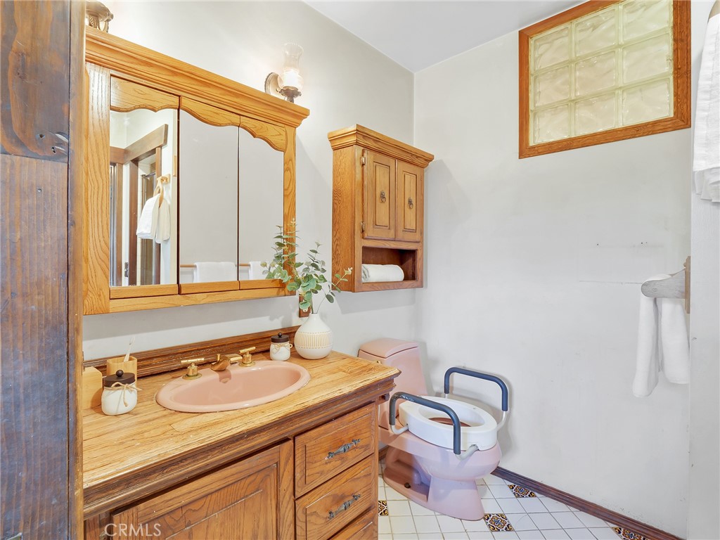 9655 Ardendale Avenue