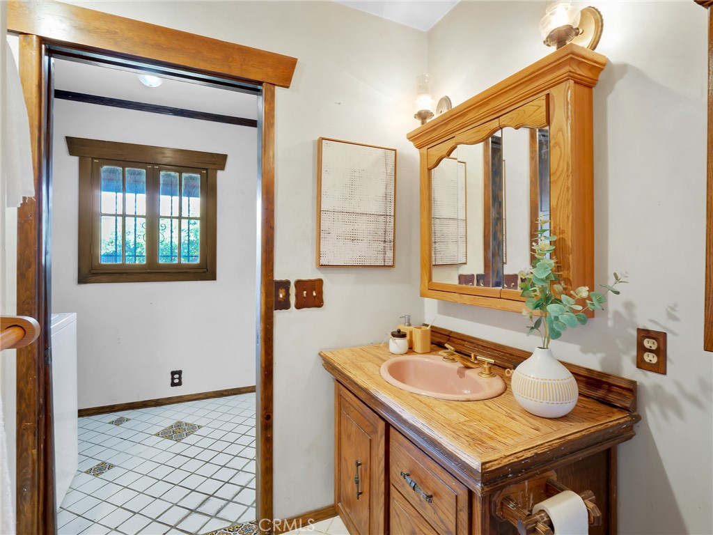 9655 Ardendale Avenue