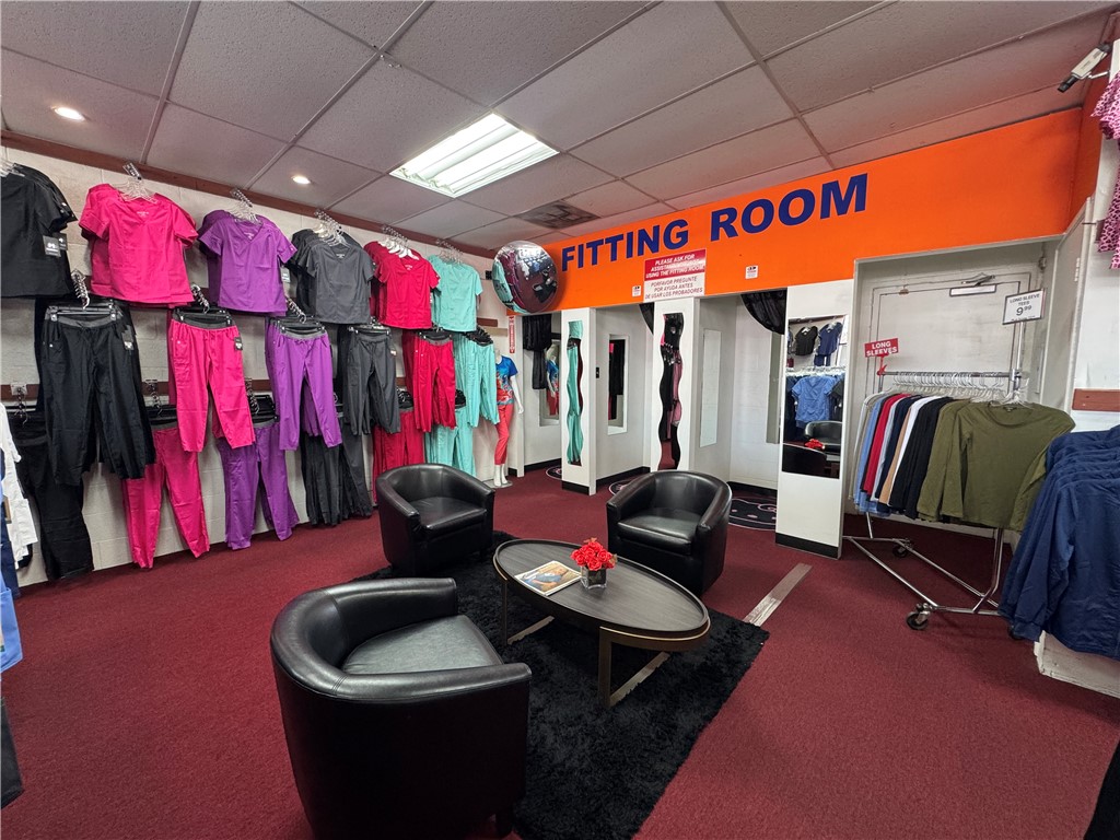 413 W Whittier Boulevard