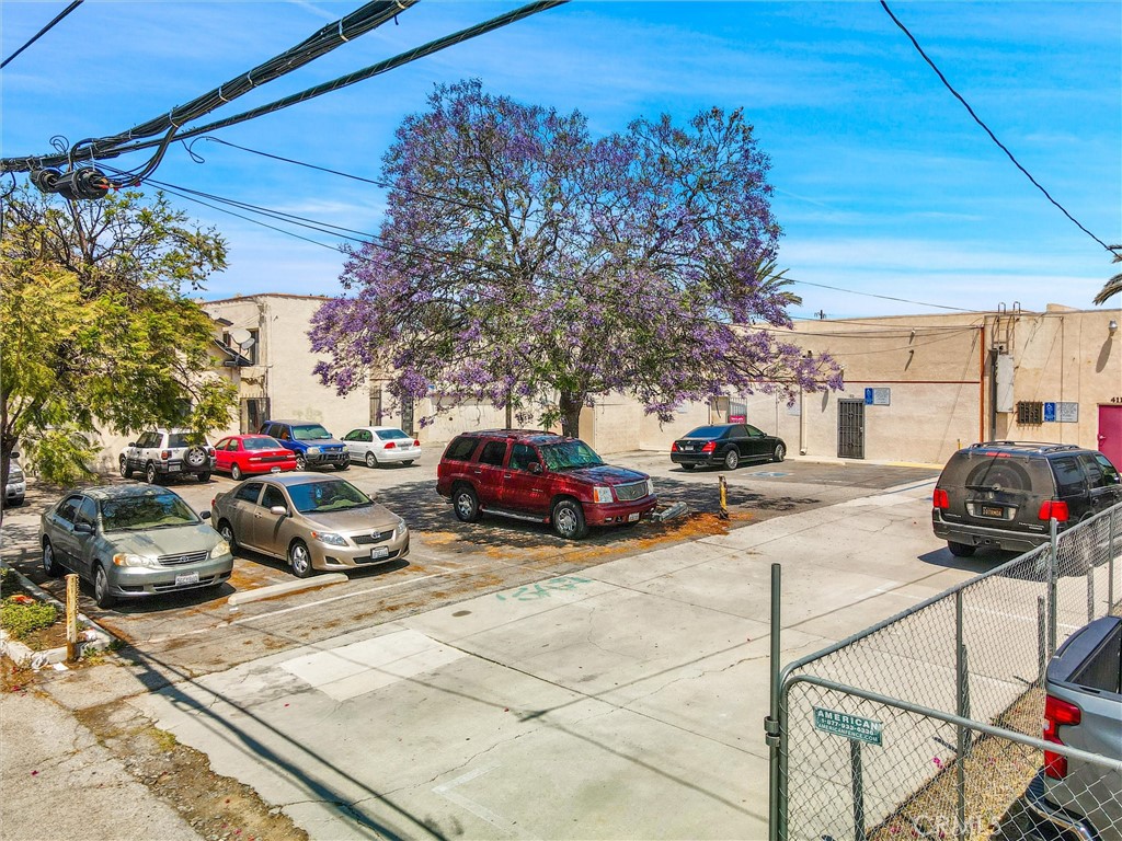 413 W Whittier Boulevard