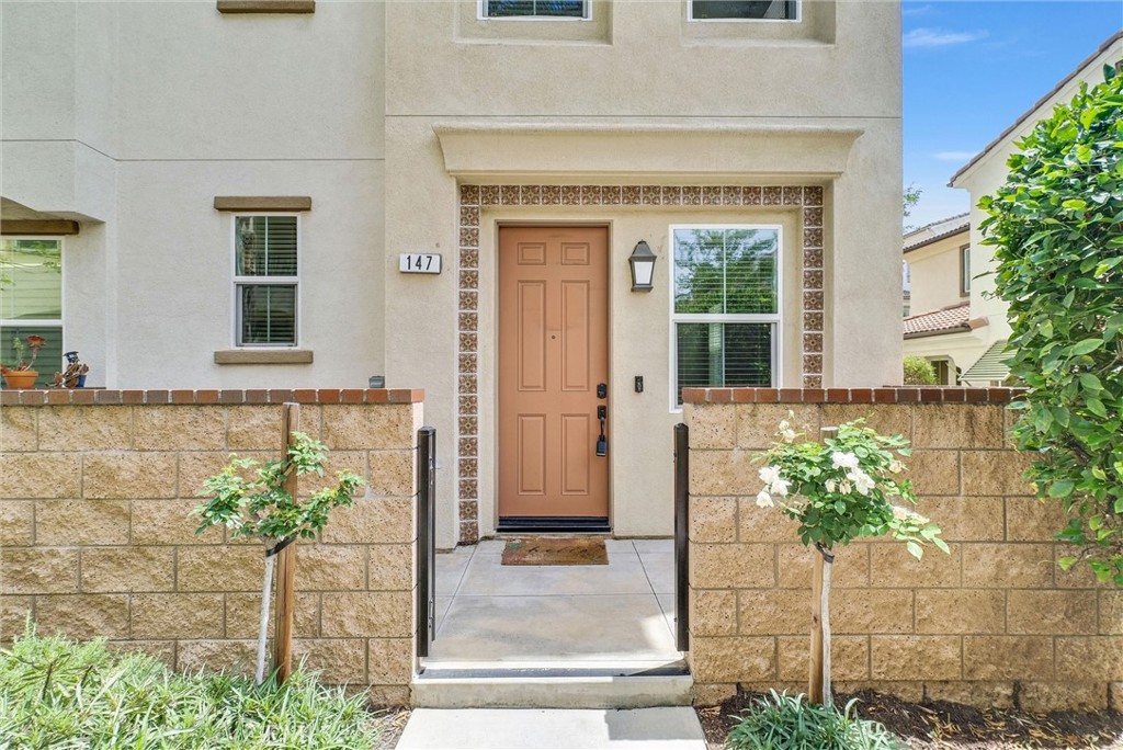 147 Royal Way