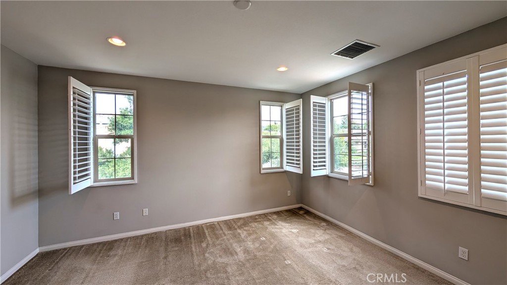 3228 Edgewood Road