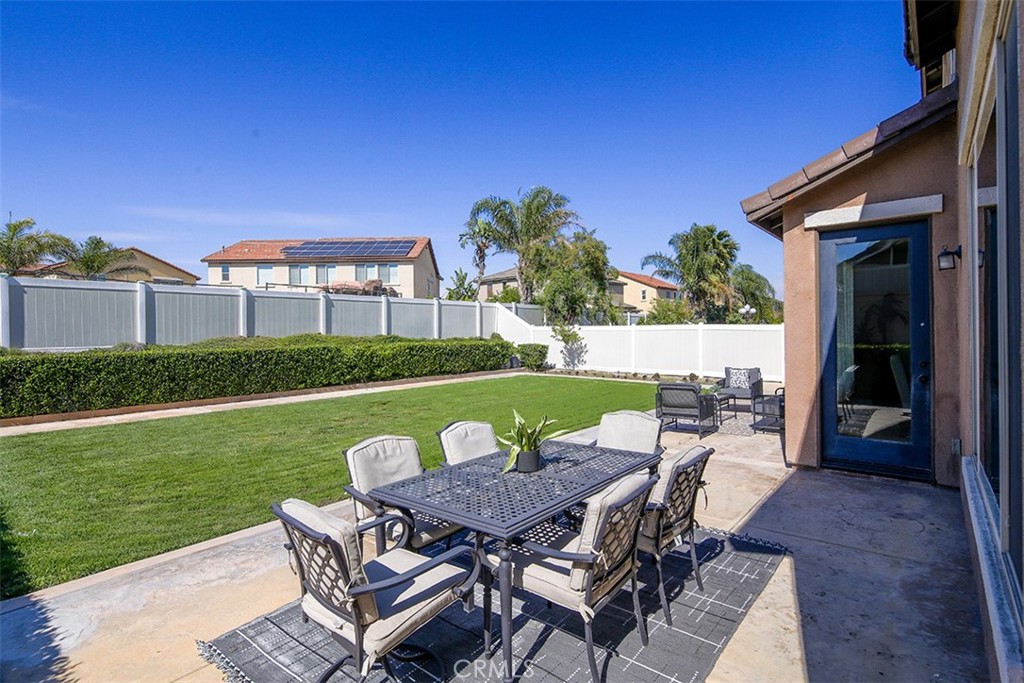 13208 Early Crimson Street