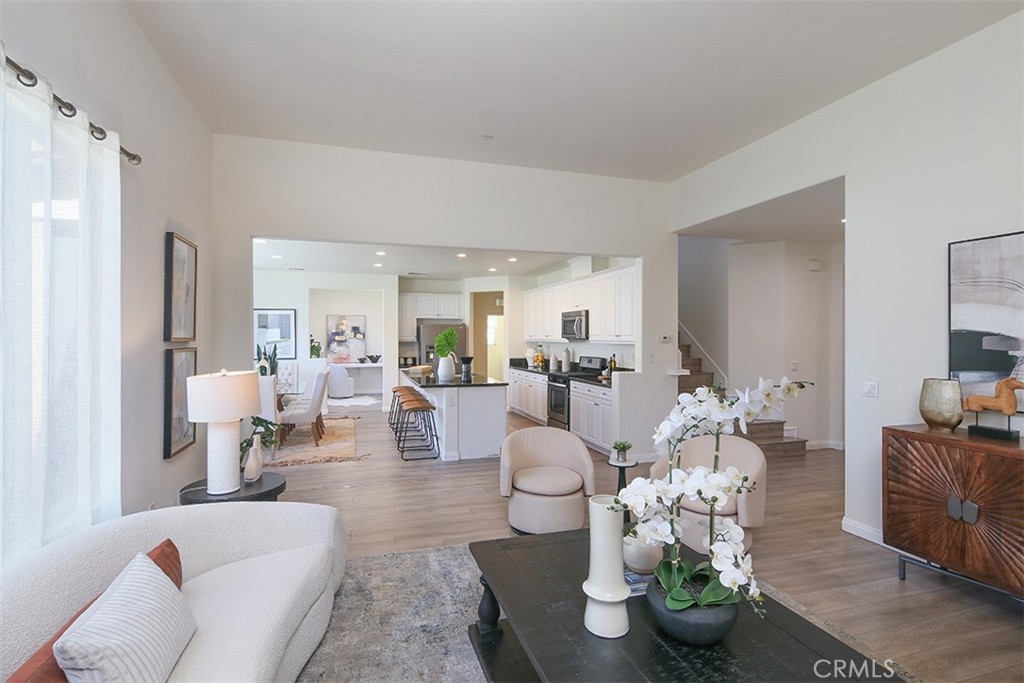 13208 Early Crimson Street