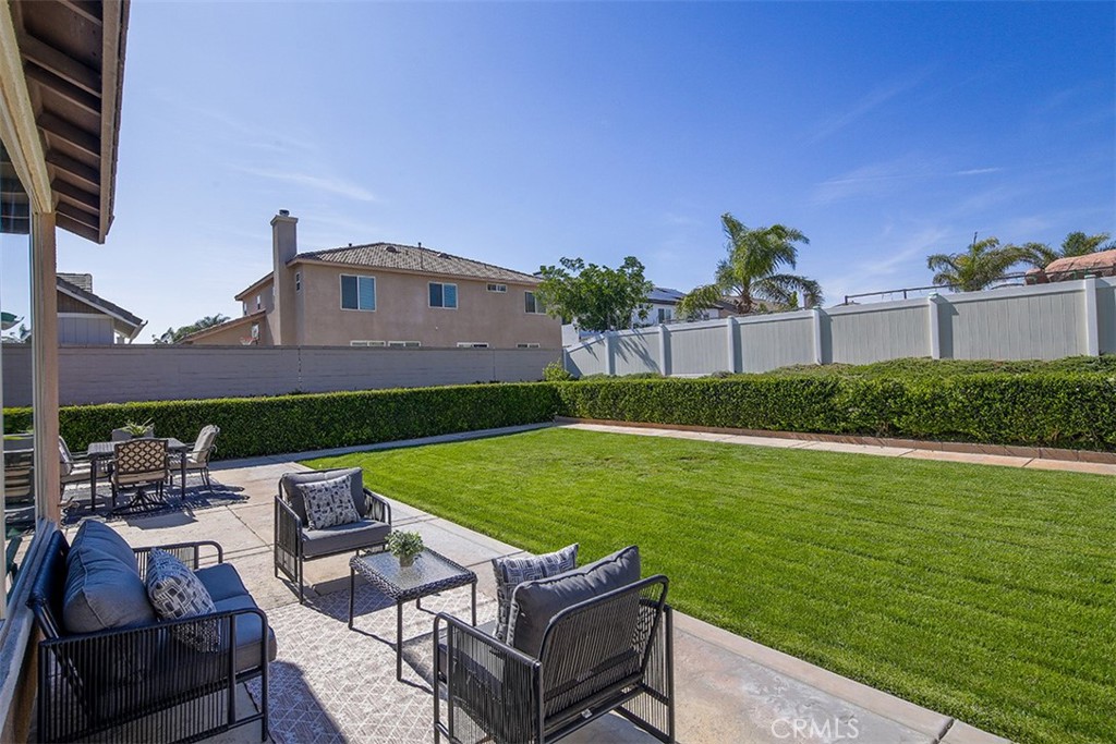 13208 Early Crimson Street