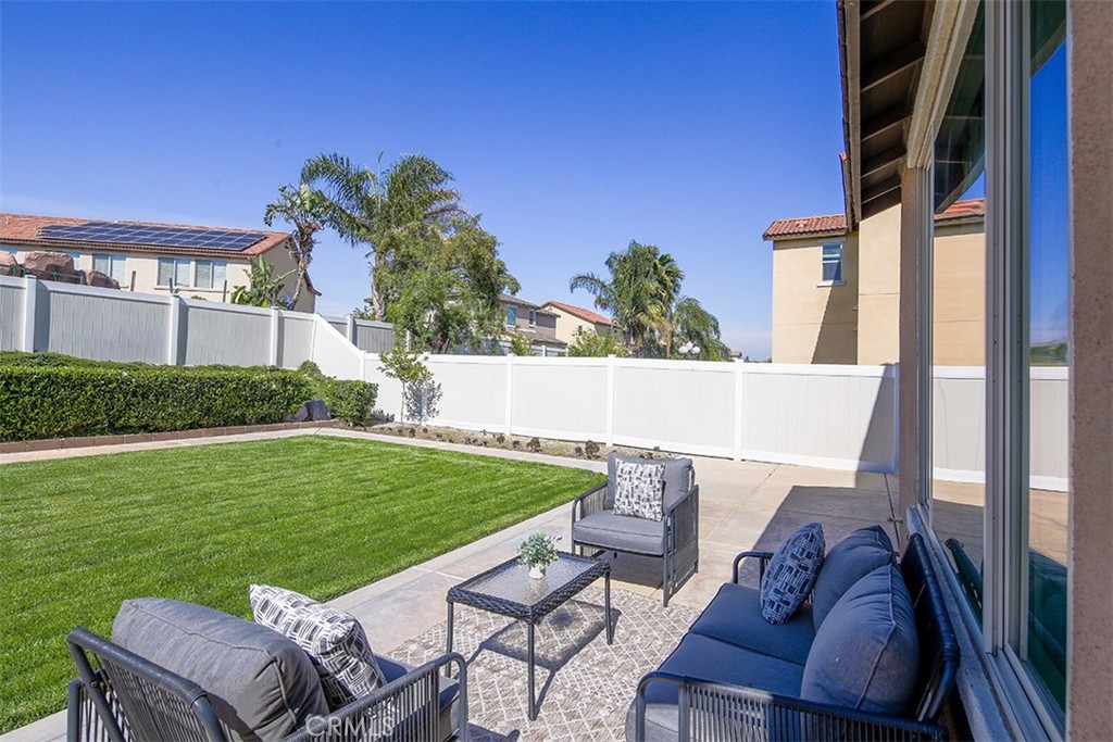 13208 Early Crimson Street