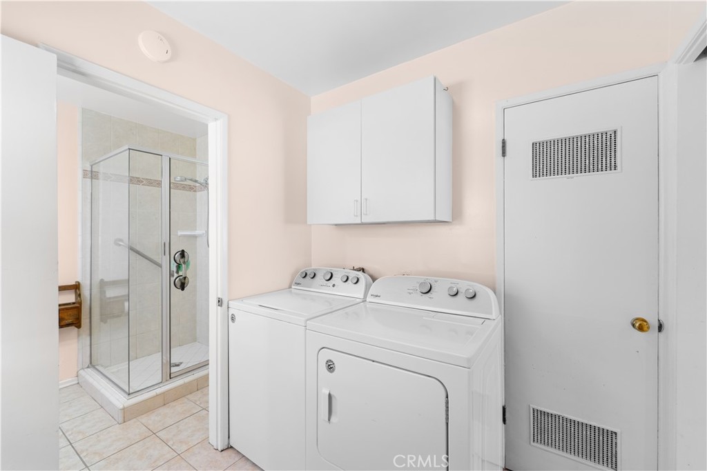 18633 Gledhill Street