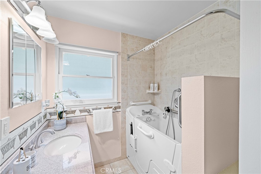 18633 Gledhill Street