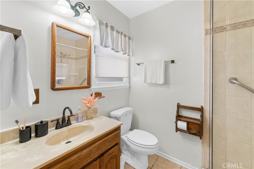 18633 Gledhill Street