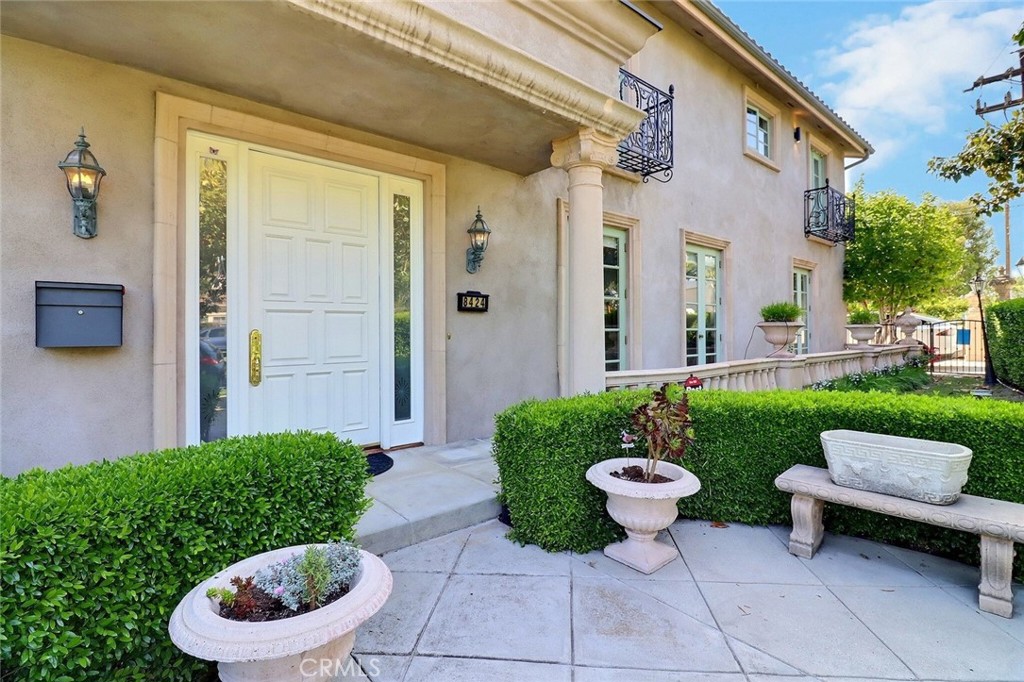8424 Sunnyslope Drive