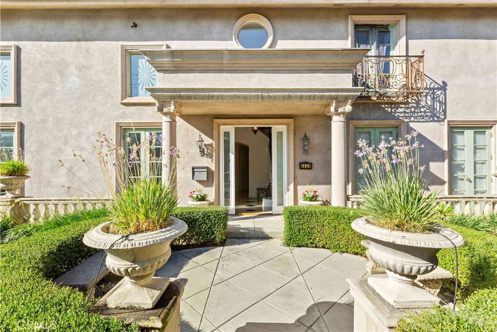 8424 Sunnyslope Drive