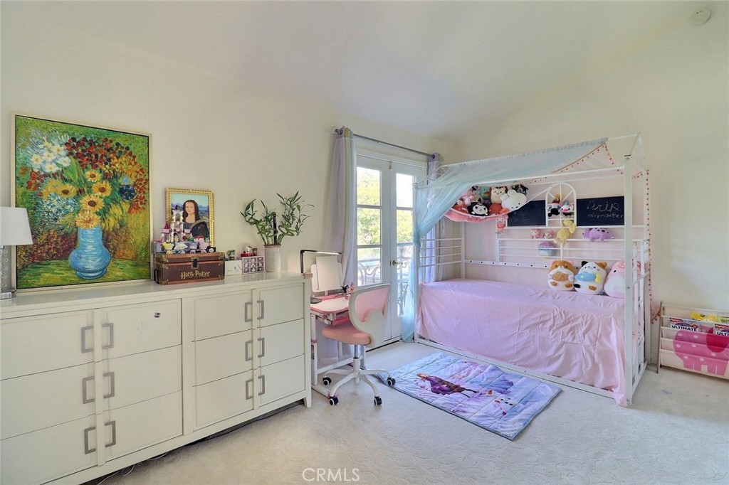 8424 Sunnyslope Drive