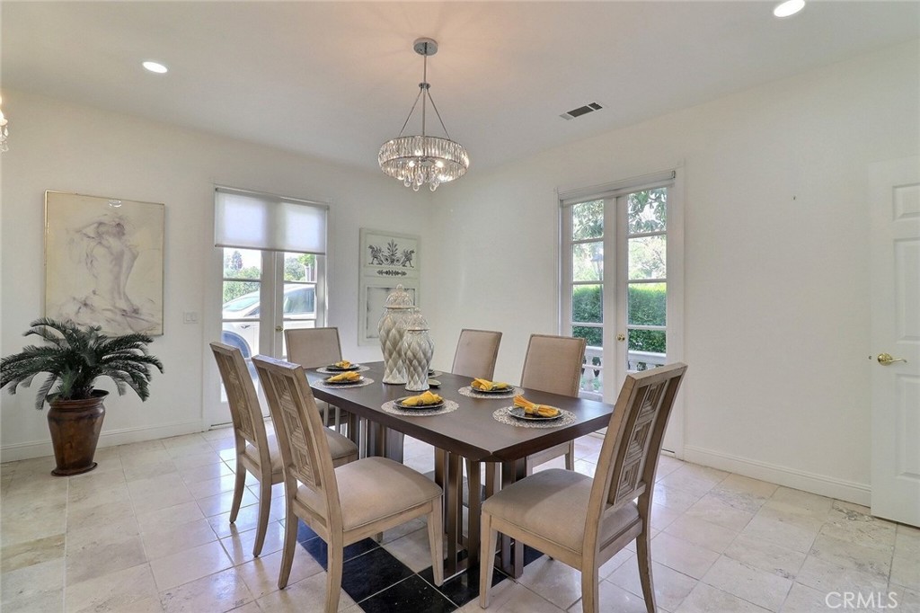 8424 Sunnyslope Drive