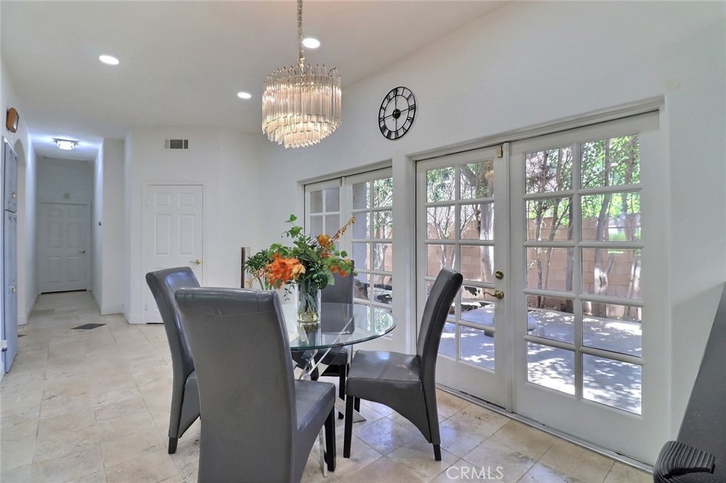 8424 Sunnyslope Drive