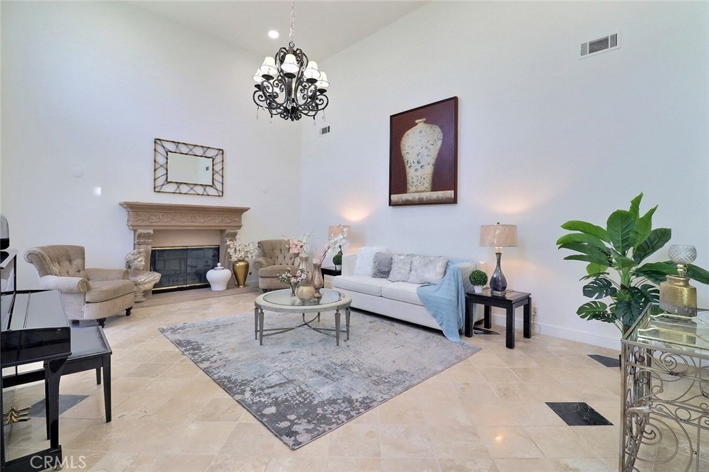 8424 Sunnyslope Drive