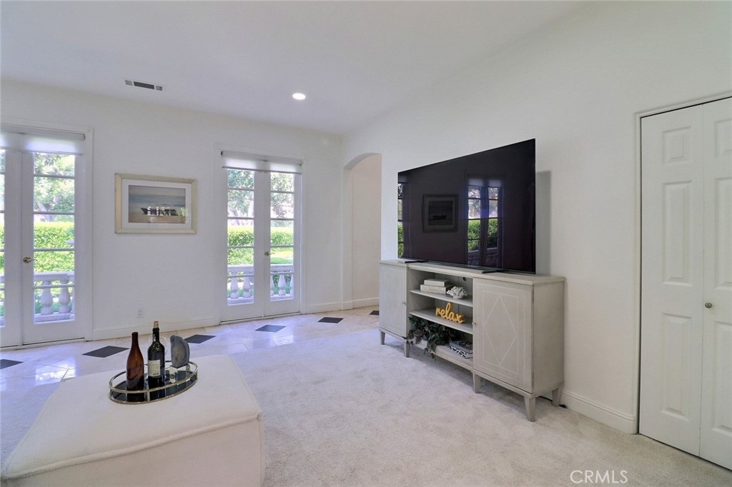 8424 Sunnyslope Drive