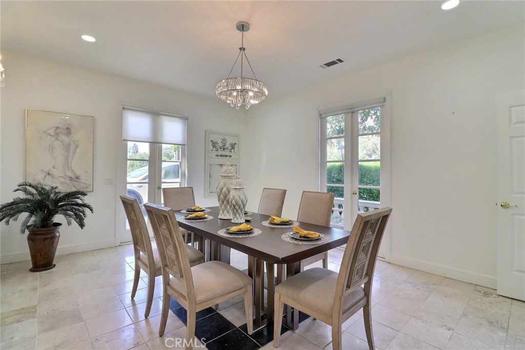 8424 Sunnyslope Drive