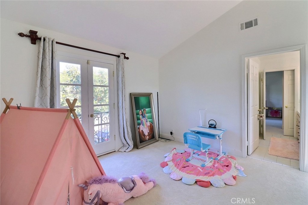 8424 Sunnyslope Drive
