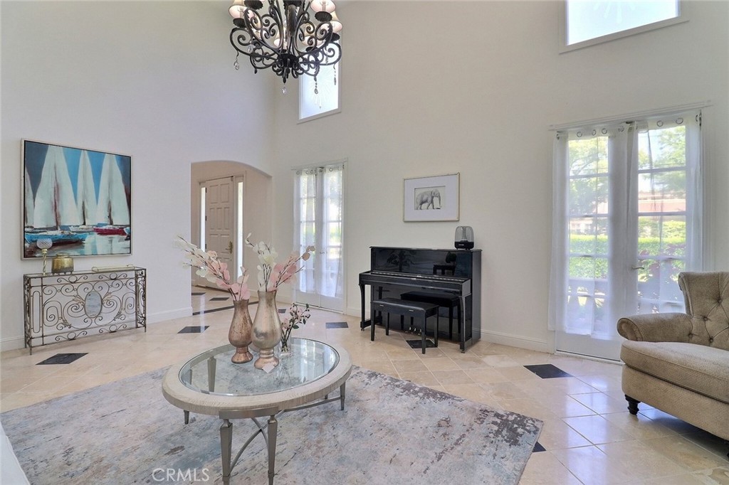 8424 Sunnyslope Drive