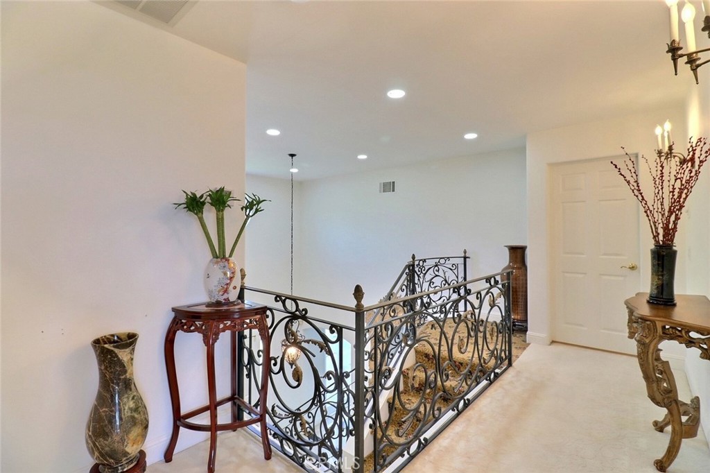 8424 Sunnyslope Drive