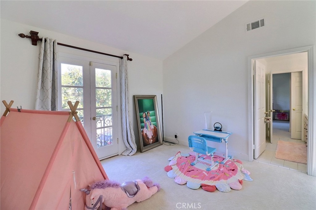 8424 Sunnyslope Drive