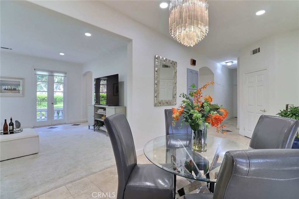 8424 Sunnyslope Drive