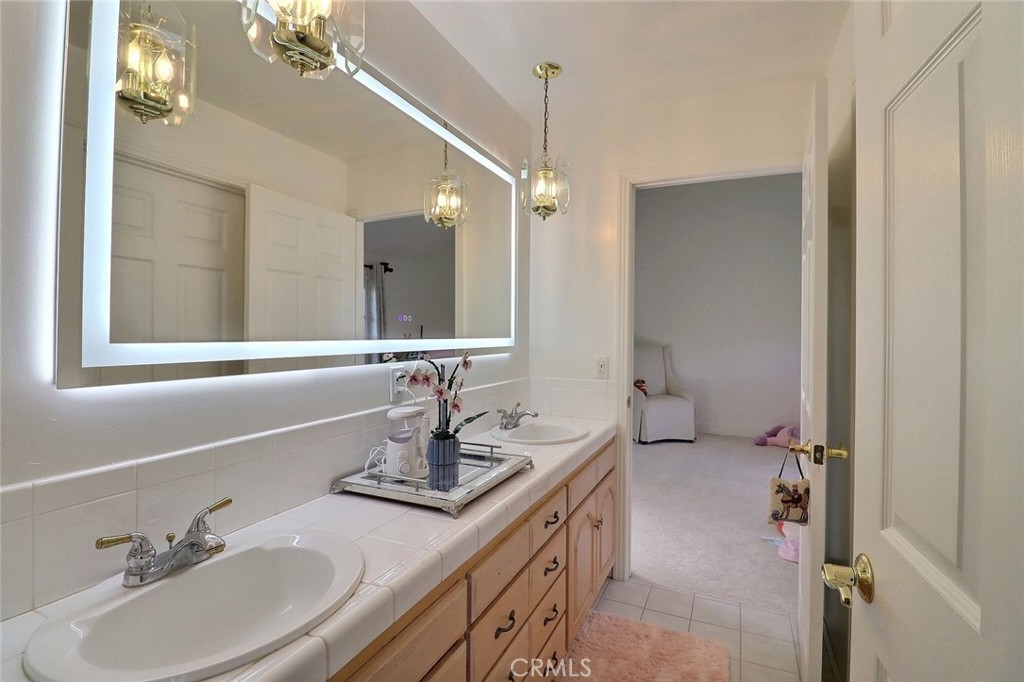 8424 Sunnyslope Drive