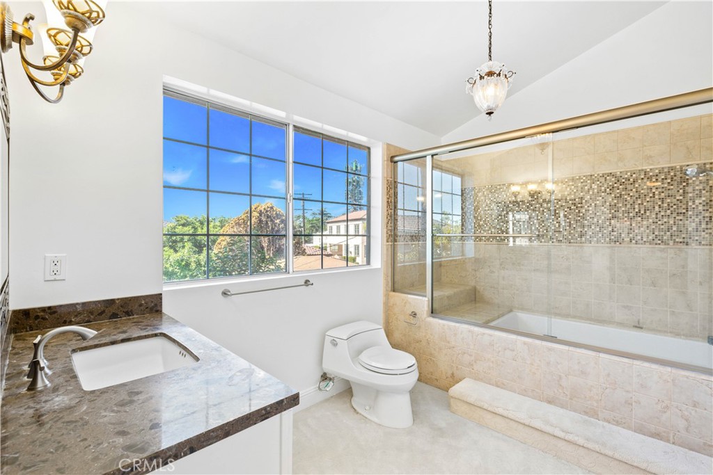 8424 Sunnyslope Drive