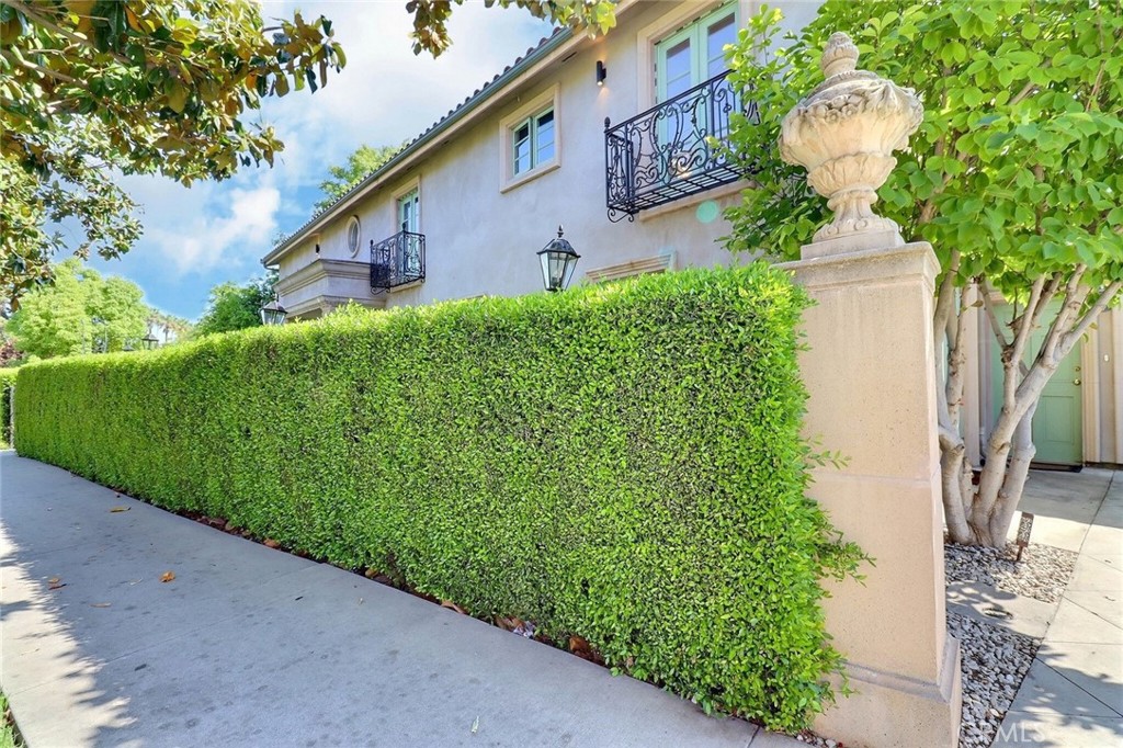 8424 Sunnyslope Drive