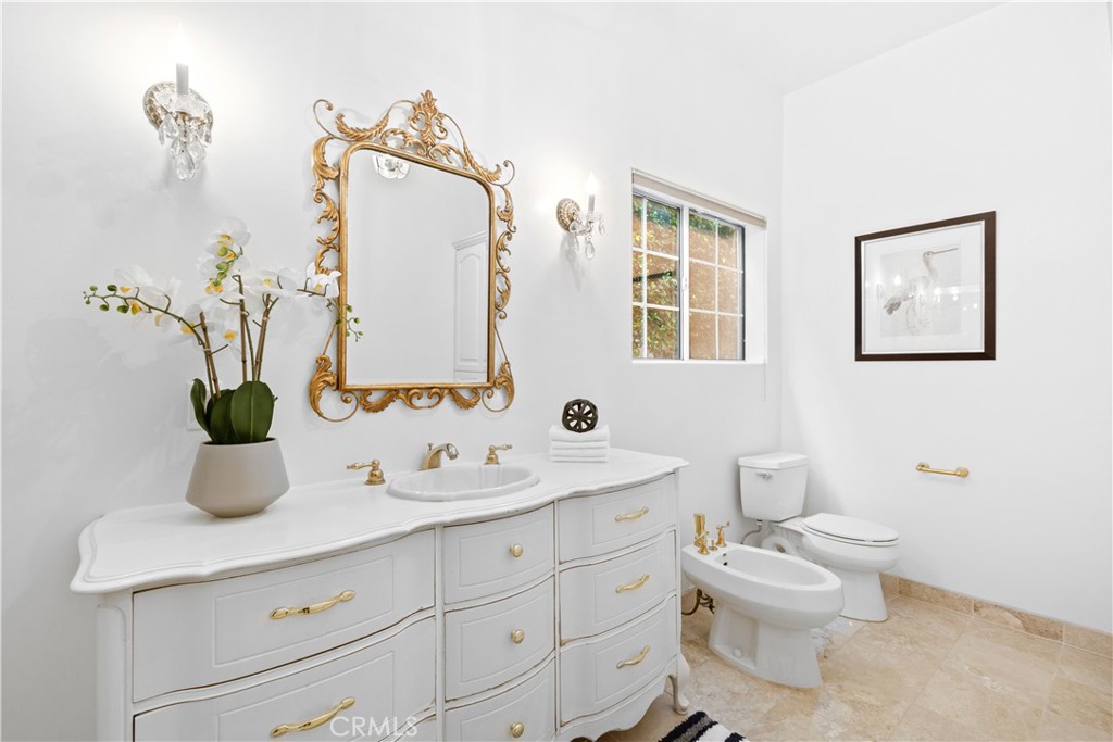 8424 Sunnyslope Drive