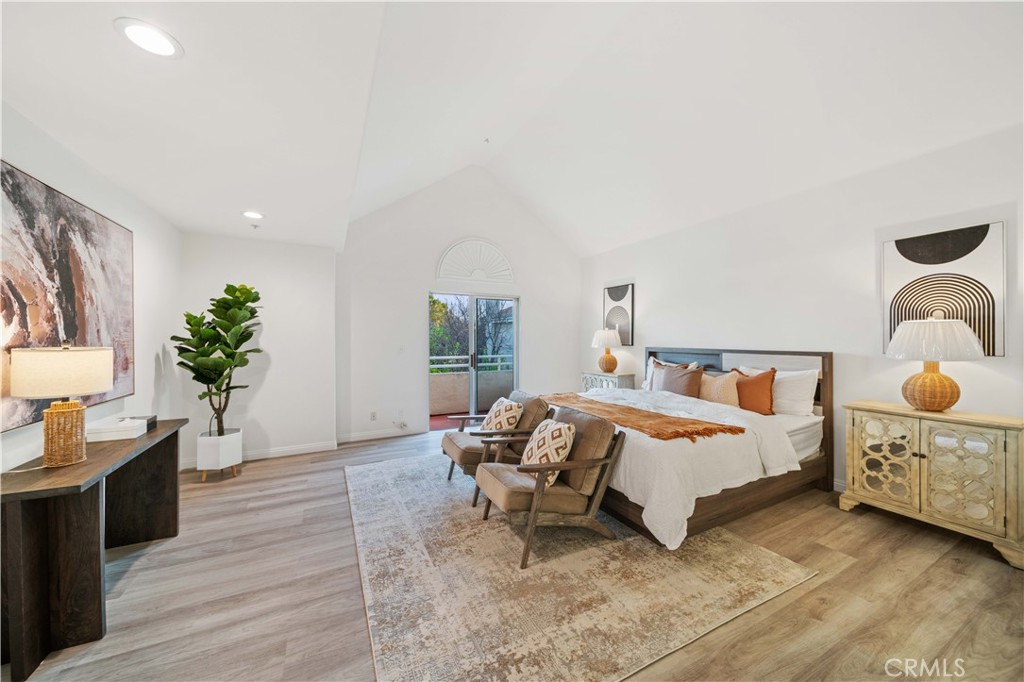 900 Arcadia Avenue 9